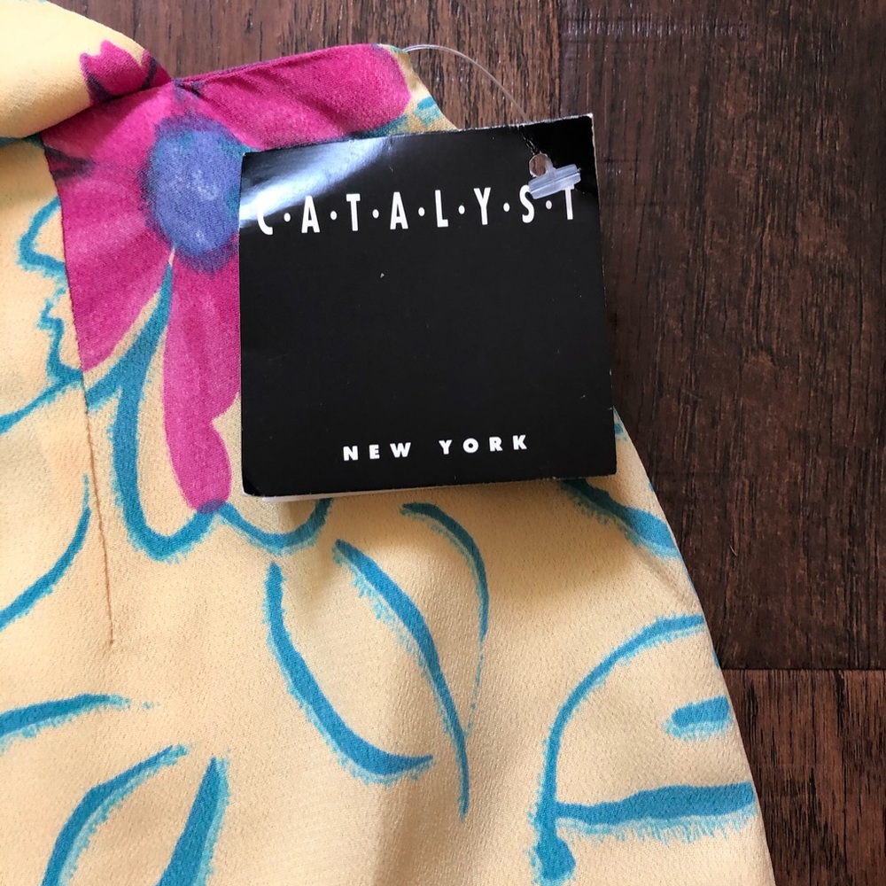 It’s a skort! By CATALYST, approx size 4/6, NWT - Picture 6 of 7